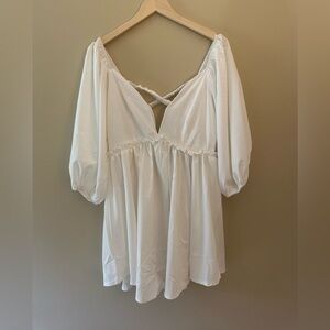 NWOT White A-Line Puffy Sleeve Open Back Mini Dress